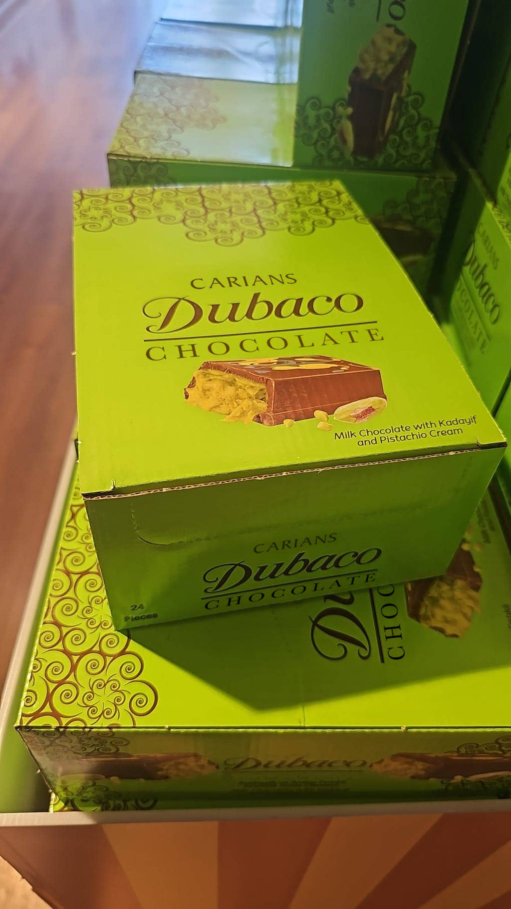 Carian Dubai Chocolate Bar Pistachio Viral Knafeh Chocolate